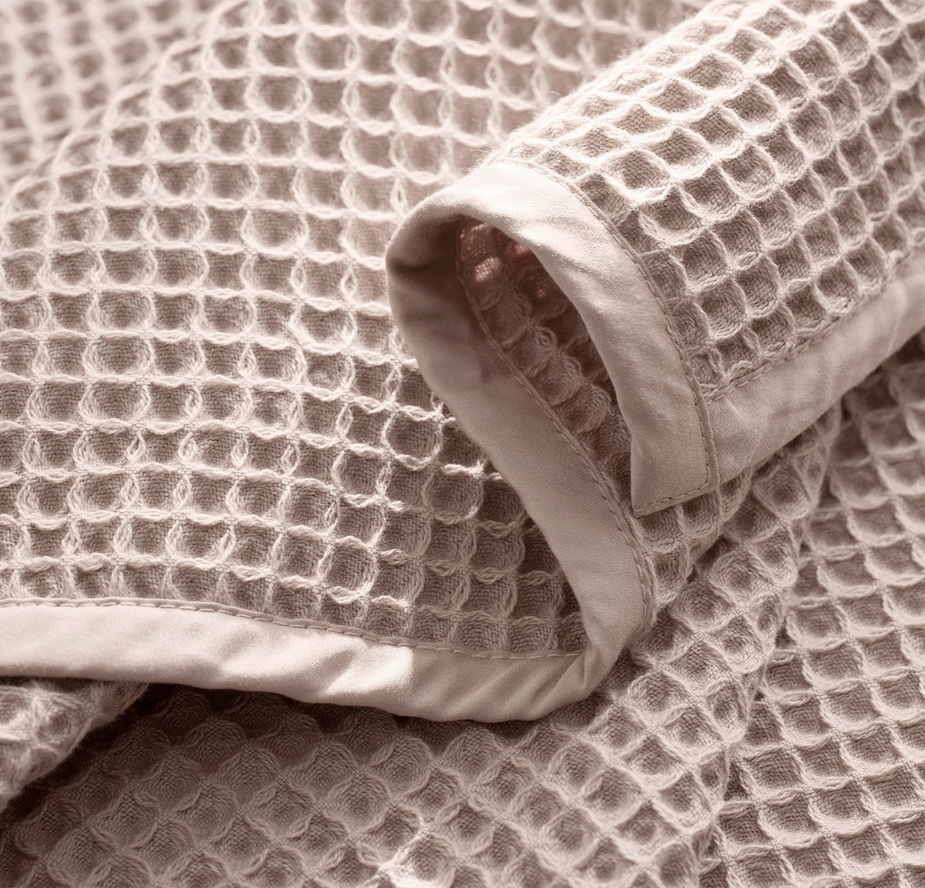 Waffle Bed Blanket in Dusty Rose