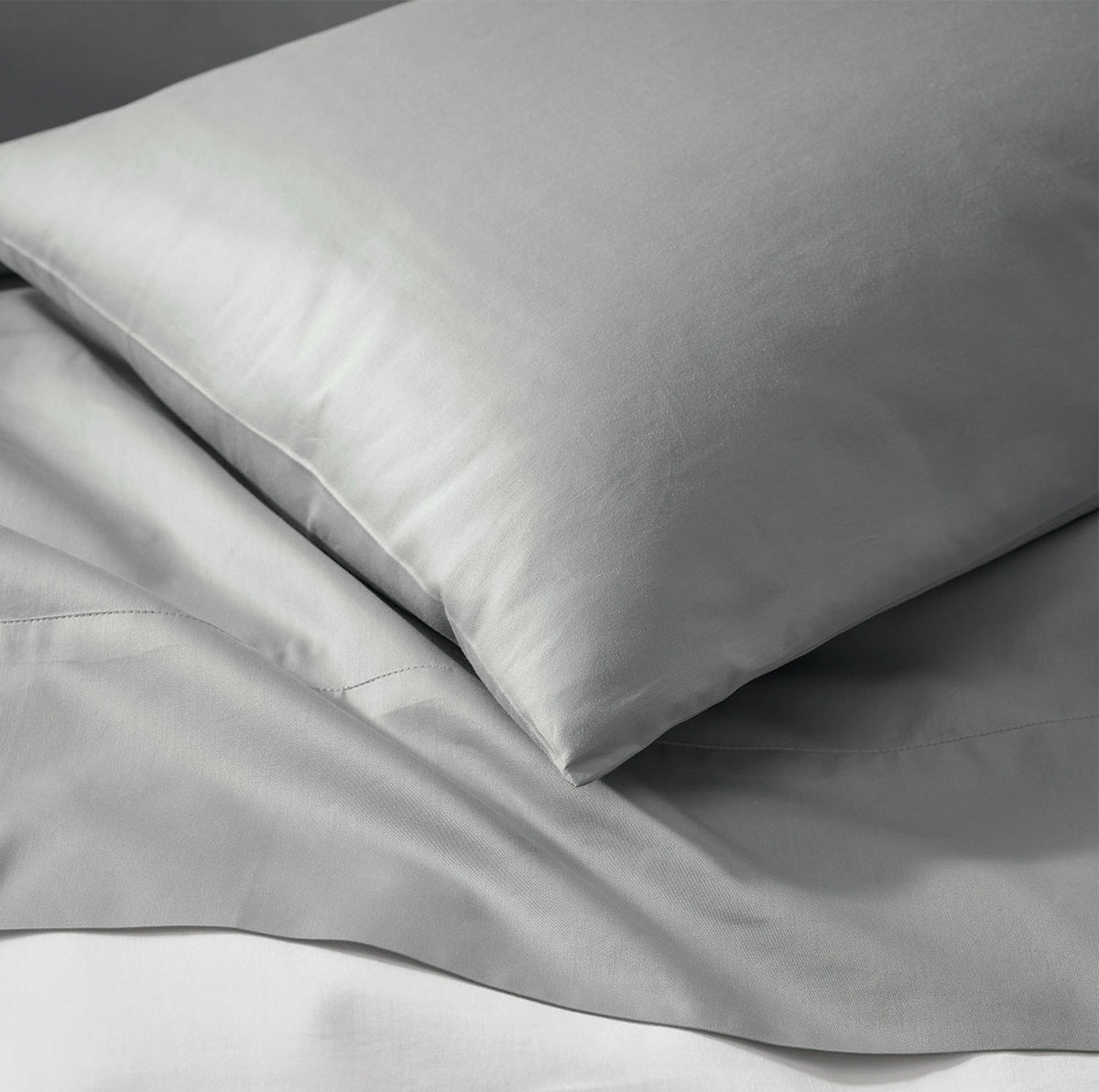 Percale Hemmed Sheet Set in Shore