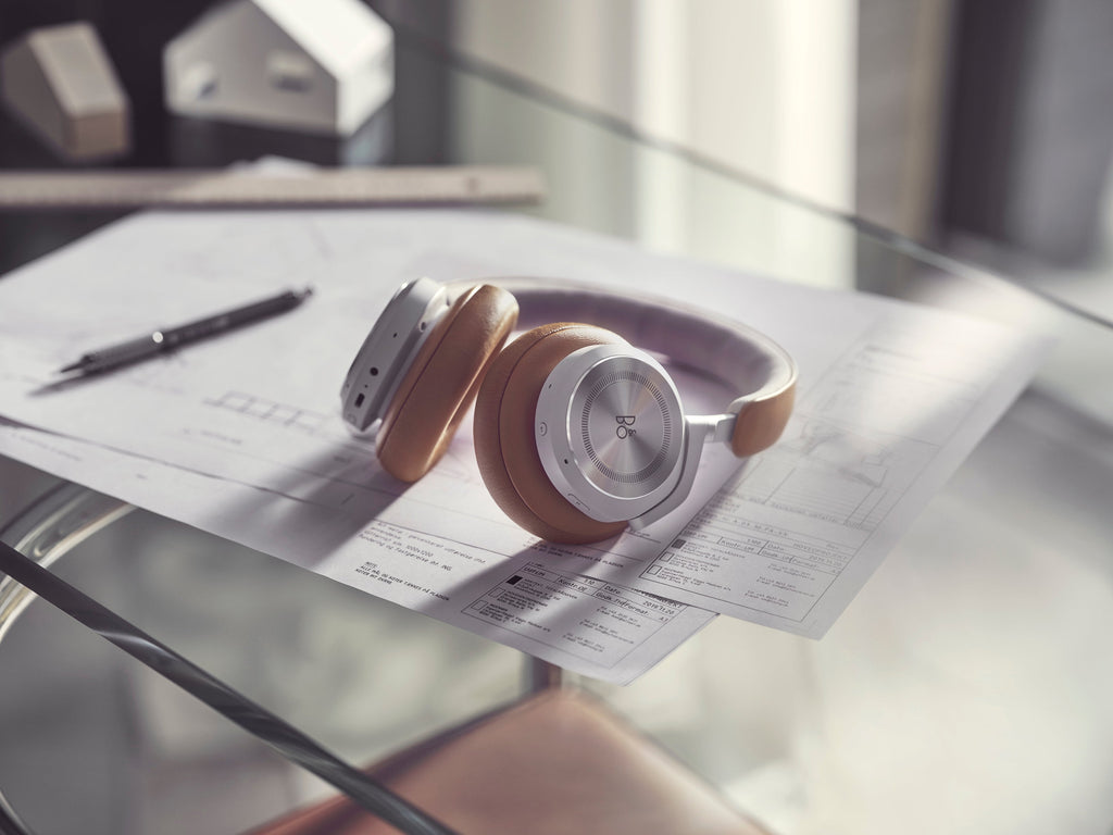 Beoplay HX Noise Cancelling Headphones in Timber