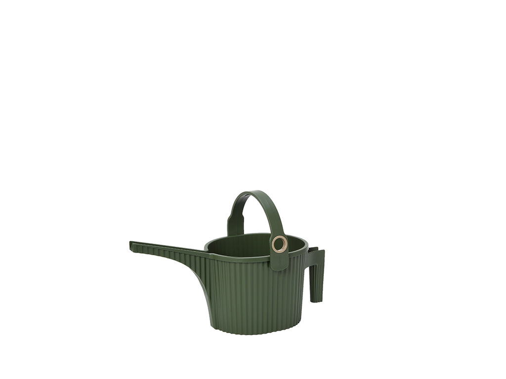 Hachiman Garden Beetle Watering Can Small in Garden Green