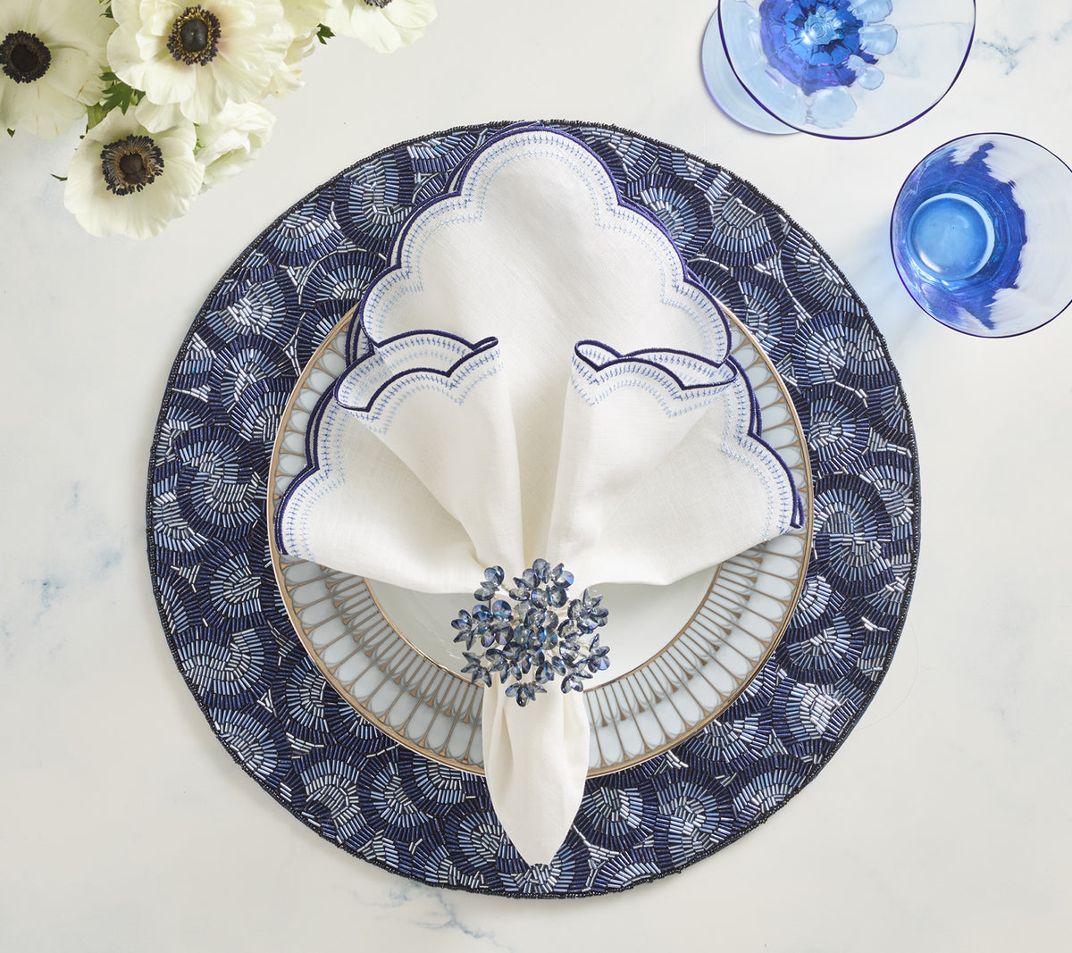 Lune Napkin in White & Navy, Set of 4