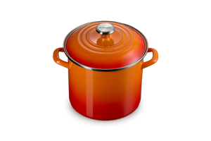 8 qt. Stockpot in Flame