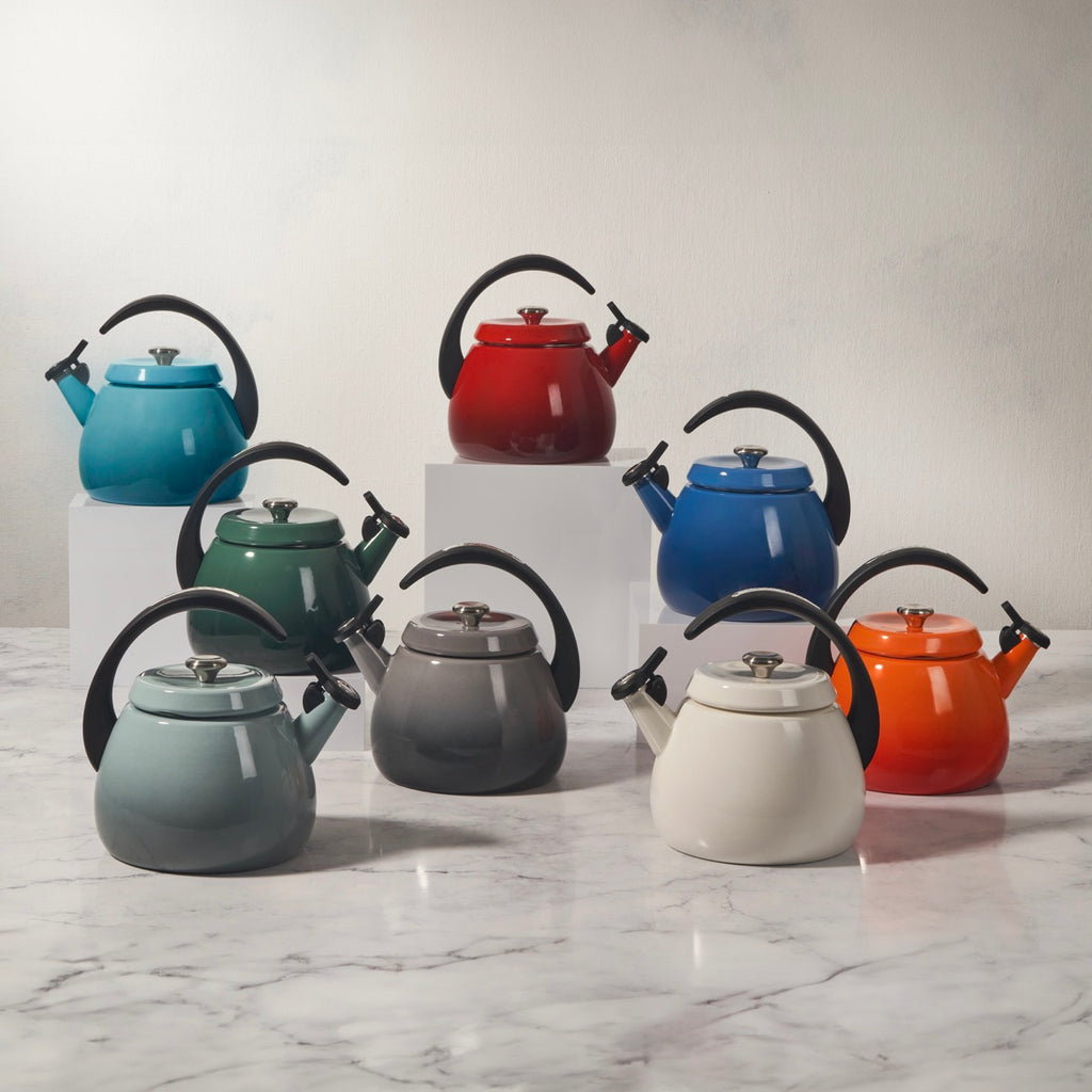 Cloche Kettle in Cerise