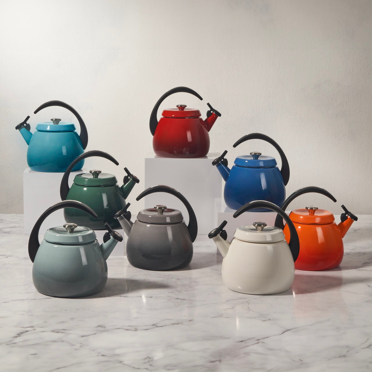 Cloche Kettle in Cerise