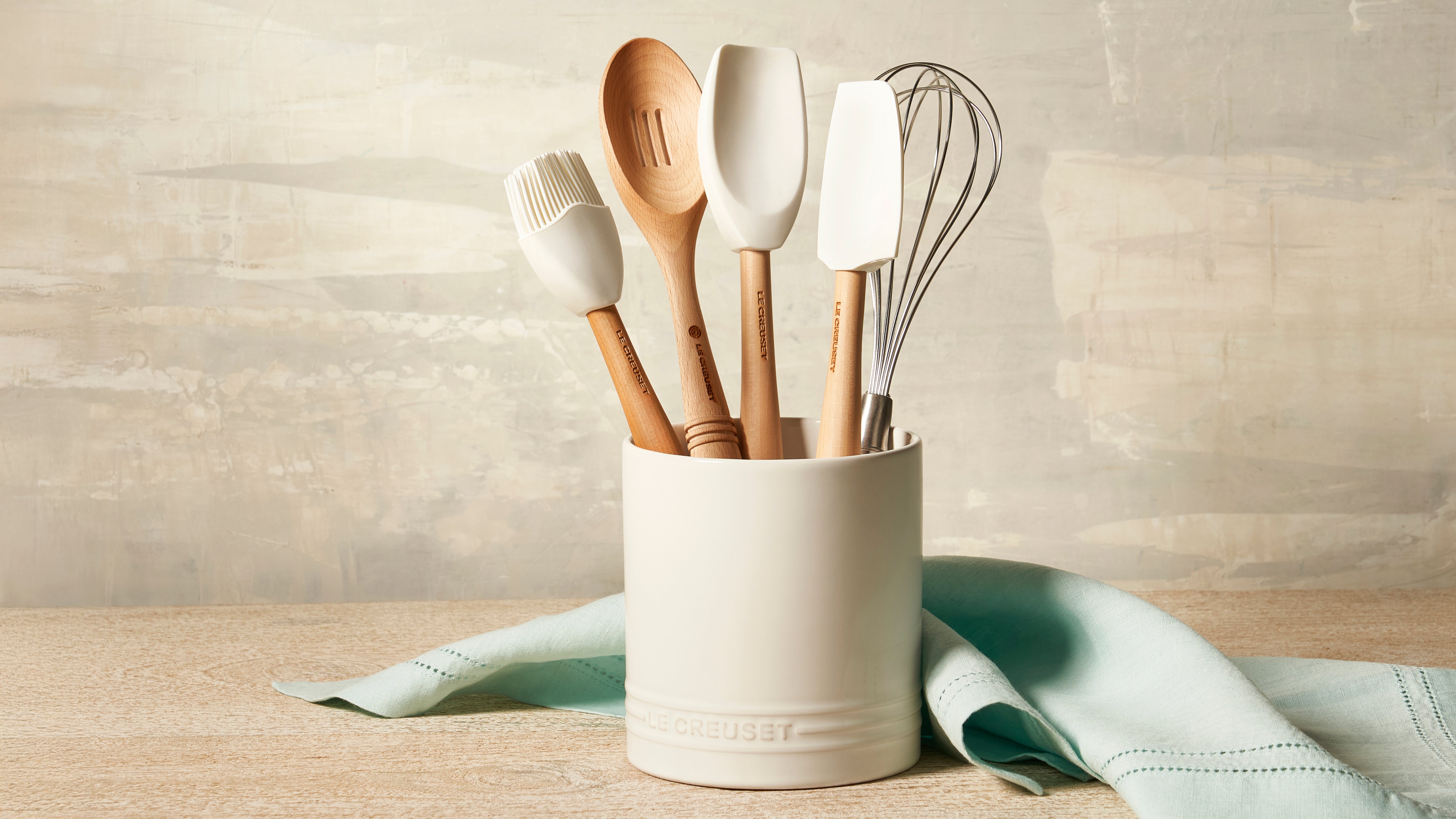Signature Utensil Crock in White 2.7 qt.