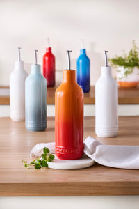 Signature Oil Cruet, 20 oz. in Licorice