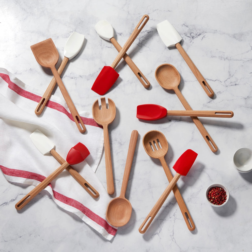 Signature Silicone Small Spatula in Oyster