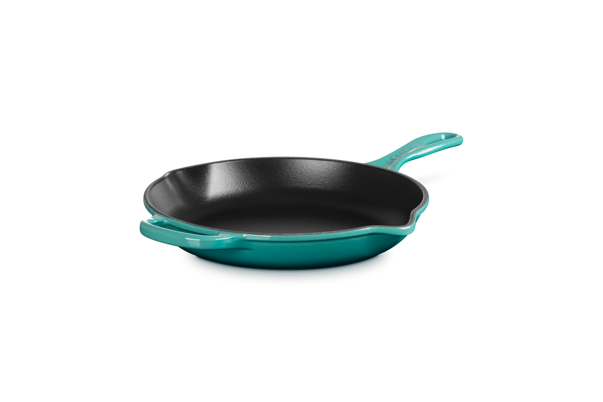 Signature Round Skillet in Riviera 9"