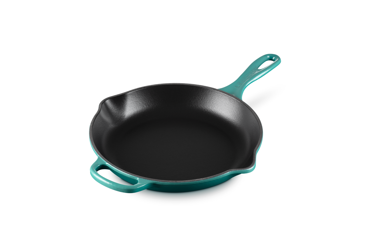 Signature Round Skillet in Riviera 9"
