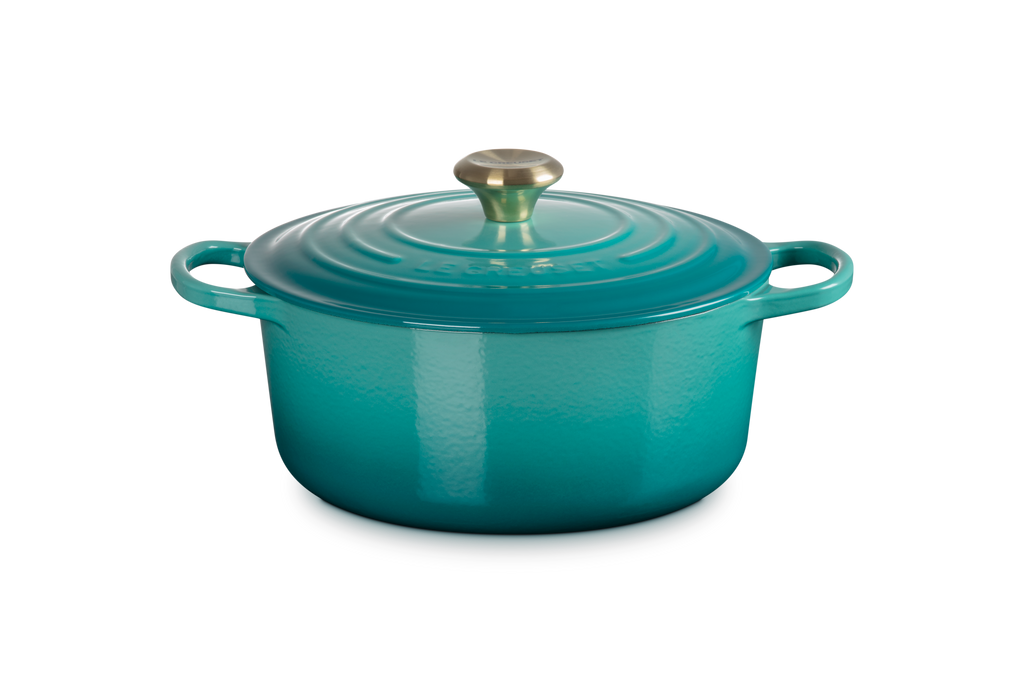 Signature Round Dutch Oven in Riviera 5.5 qt.