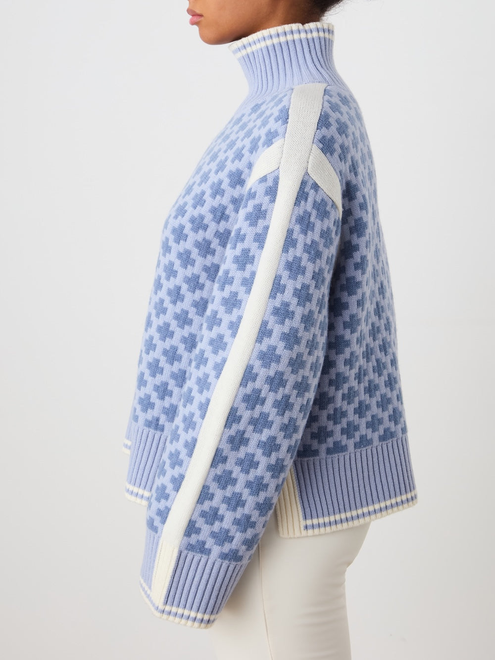 Boat Sweater in Light Blue