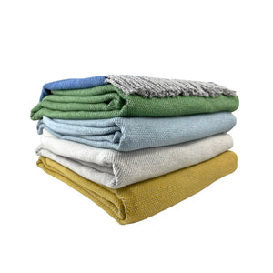 Pixel Design Fringed Throw