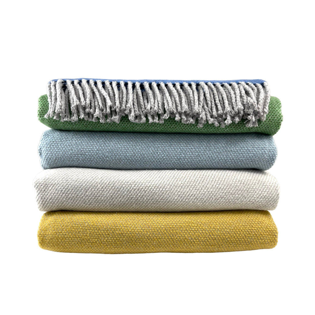 Pixel Design Fringed Throw