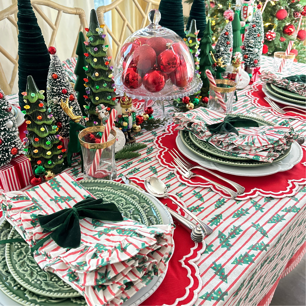 Bettina Placemat in Red, Set of 4