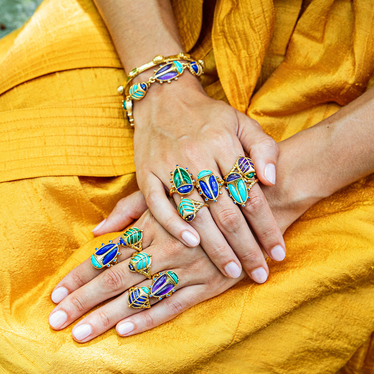 Scarab Grande Ring in Turquoise/Lapis