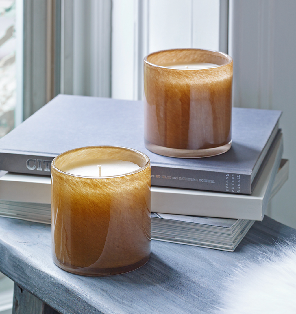 Amber Black Vanilla Classic Candle
