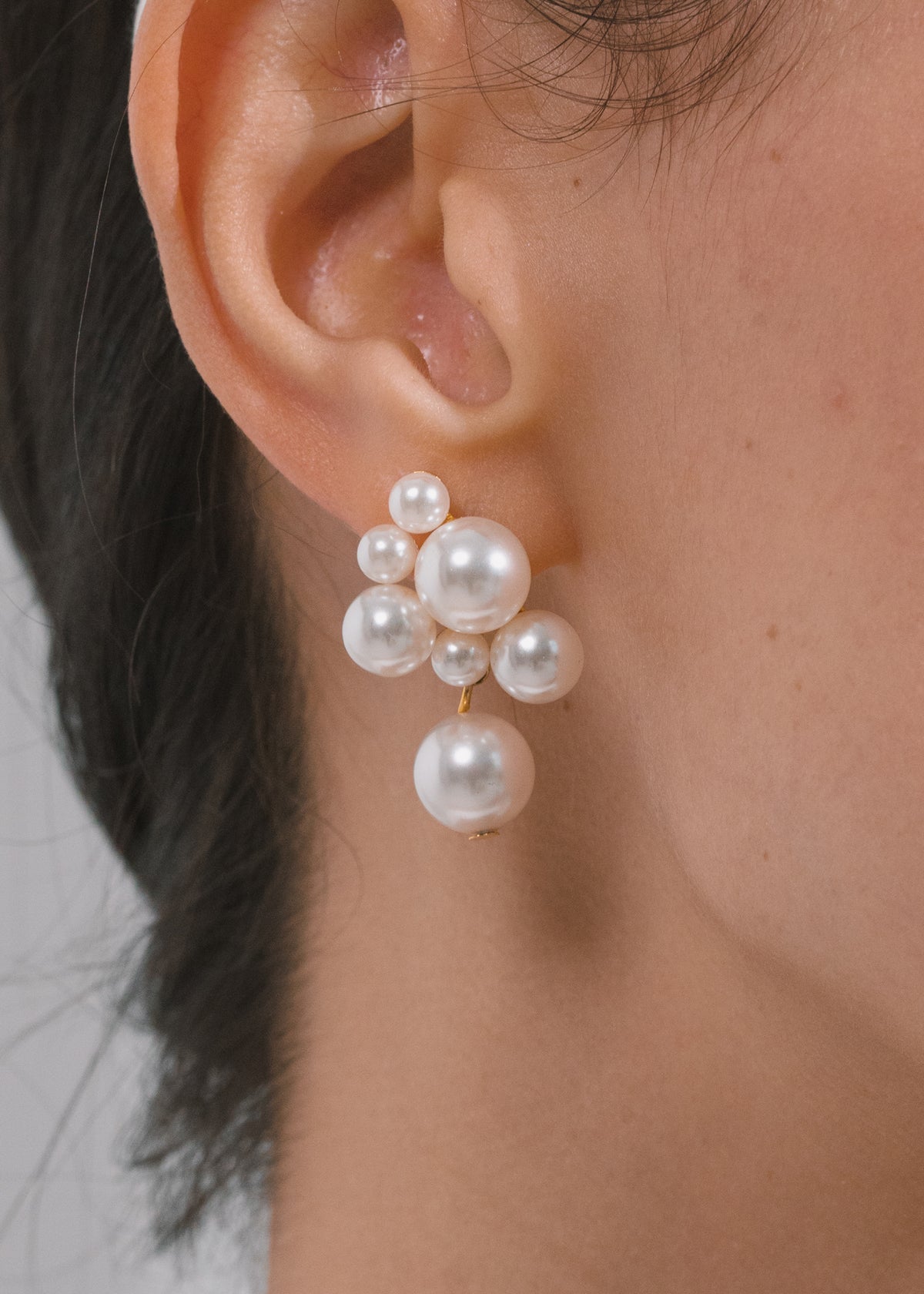 Perlita Earrings in Pearl