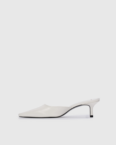 Riley 50 in Coconut Leather