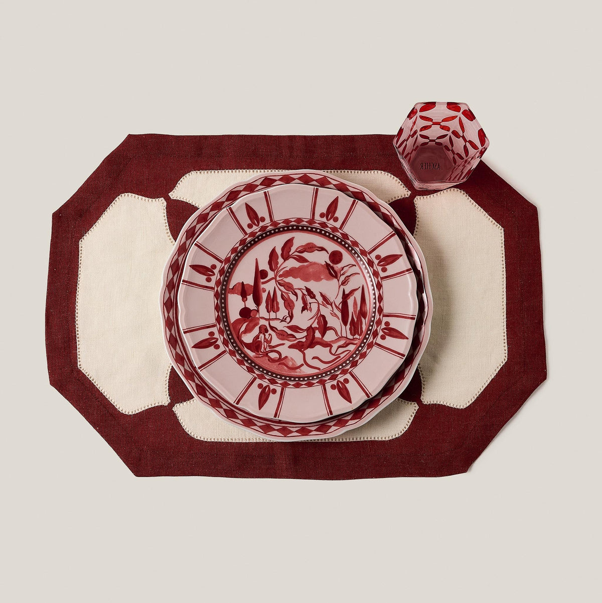 Rêverie des Pins Dining Plate in Carmin