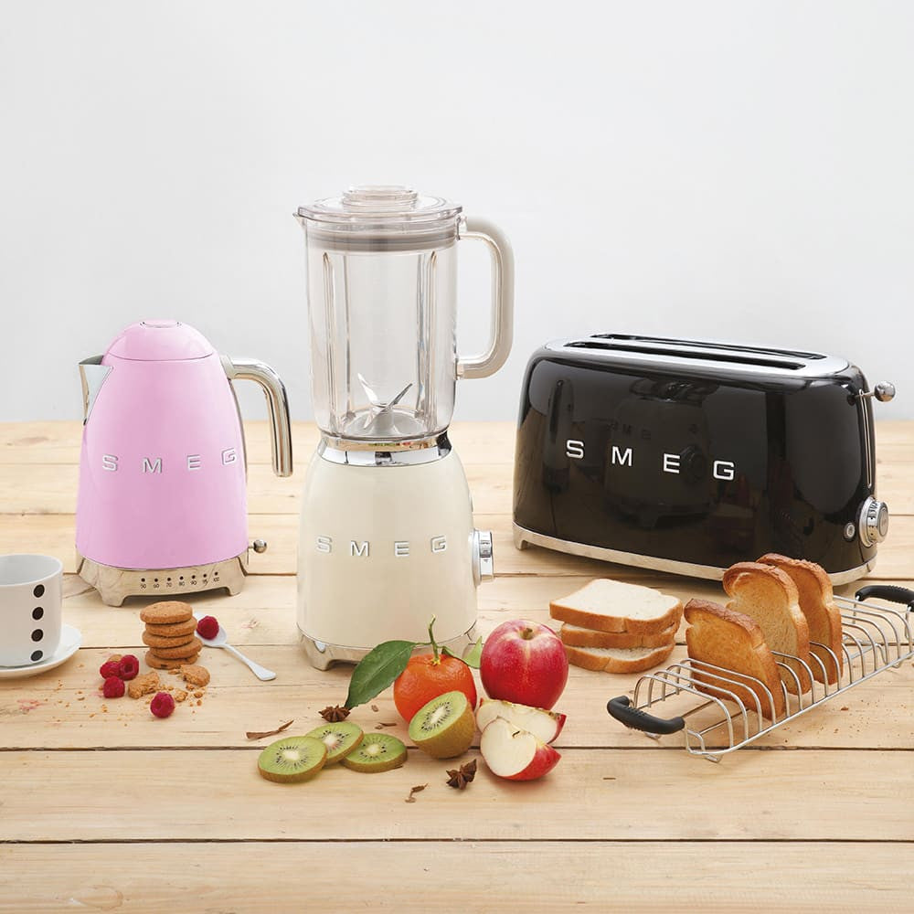 Variable Temperature Kettle in Red