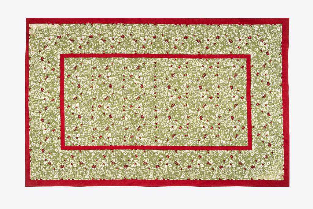 Baies de houx Tablecloth in Red & Green