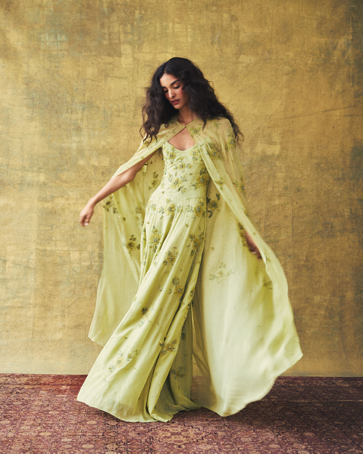 Anne Cape in Tarragon with Wildflower Clusters
