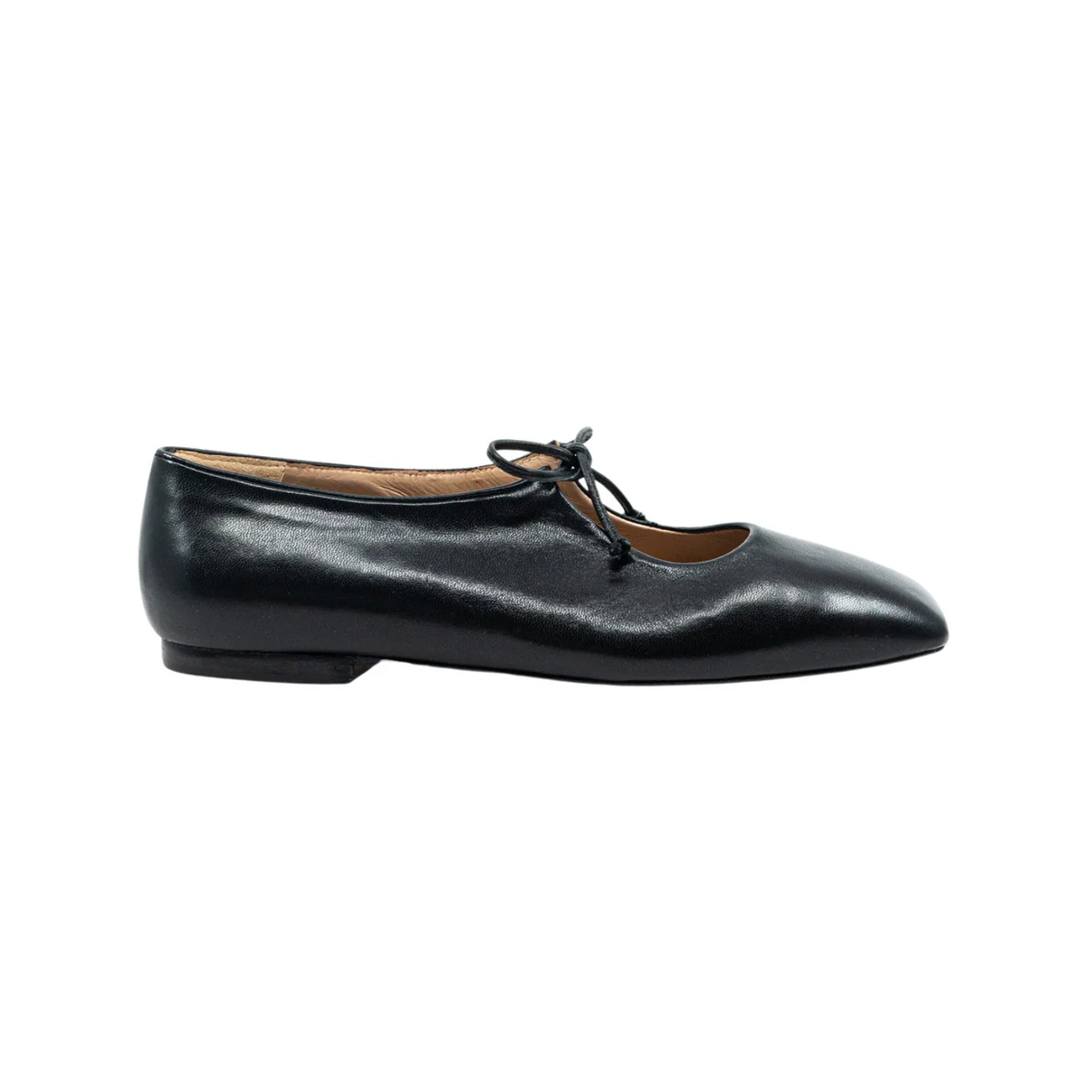 Amelia Flat in Leather