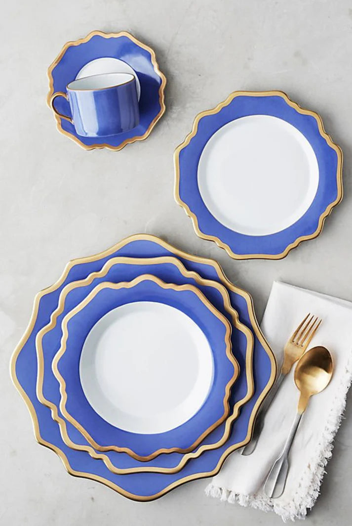Anna's Palette Charger in Indigo Blue