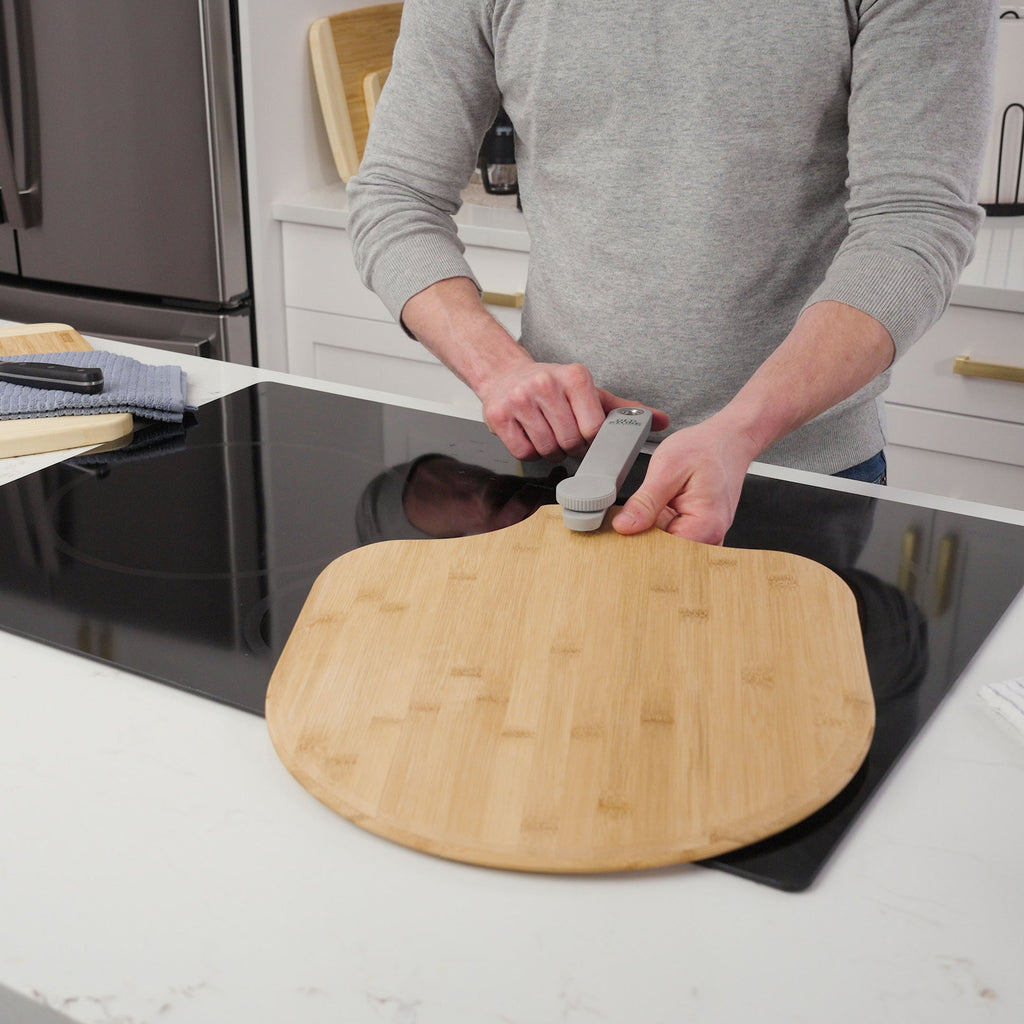 Bamboo Pizza Peel with Folding Handle 14" x 16" in Natural