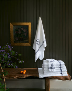 Classic Chain Bath Collection