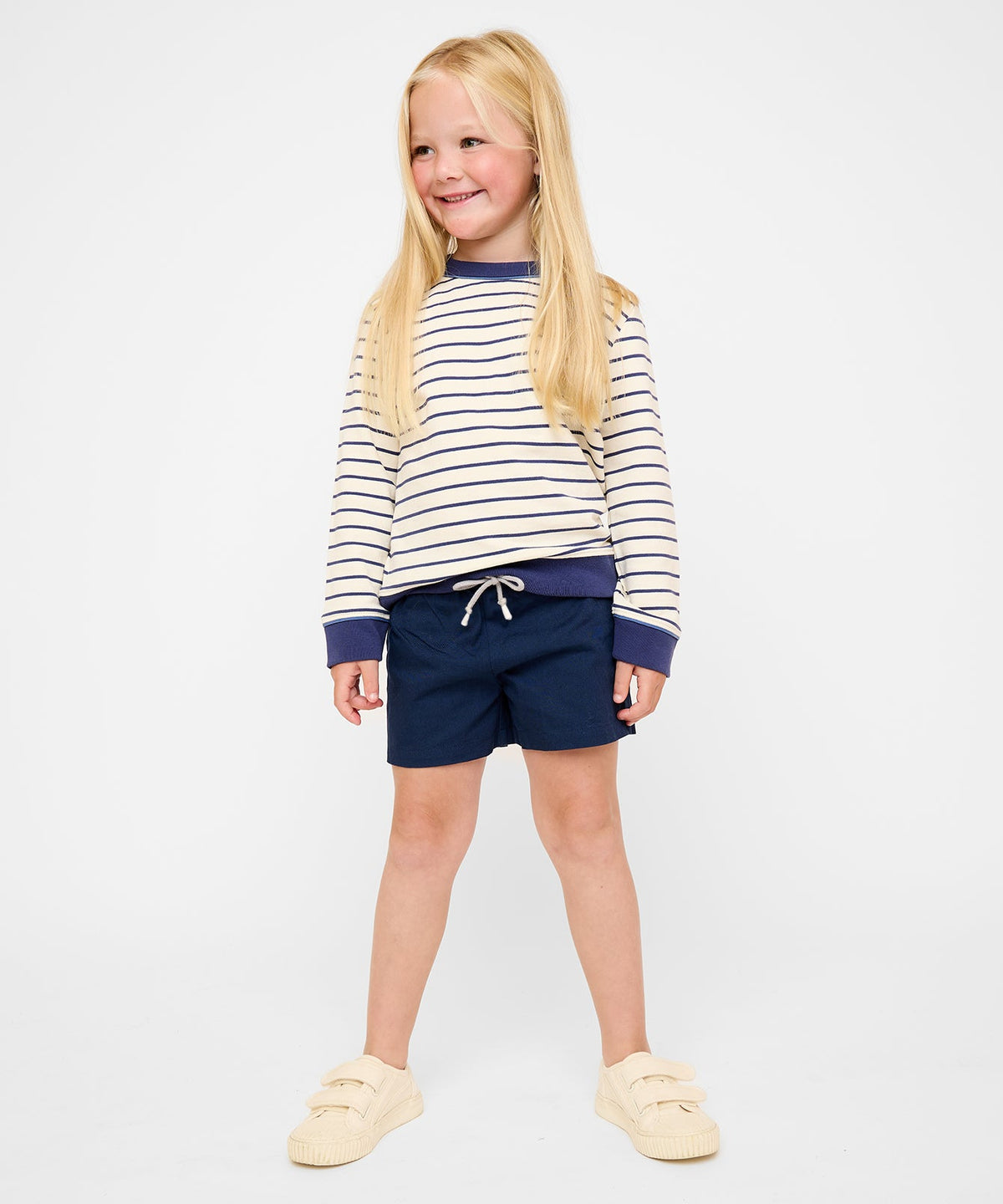 Bingo Short in Navy