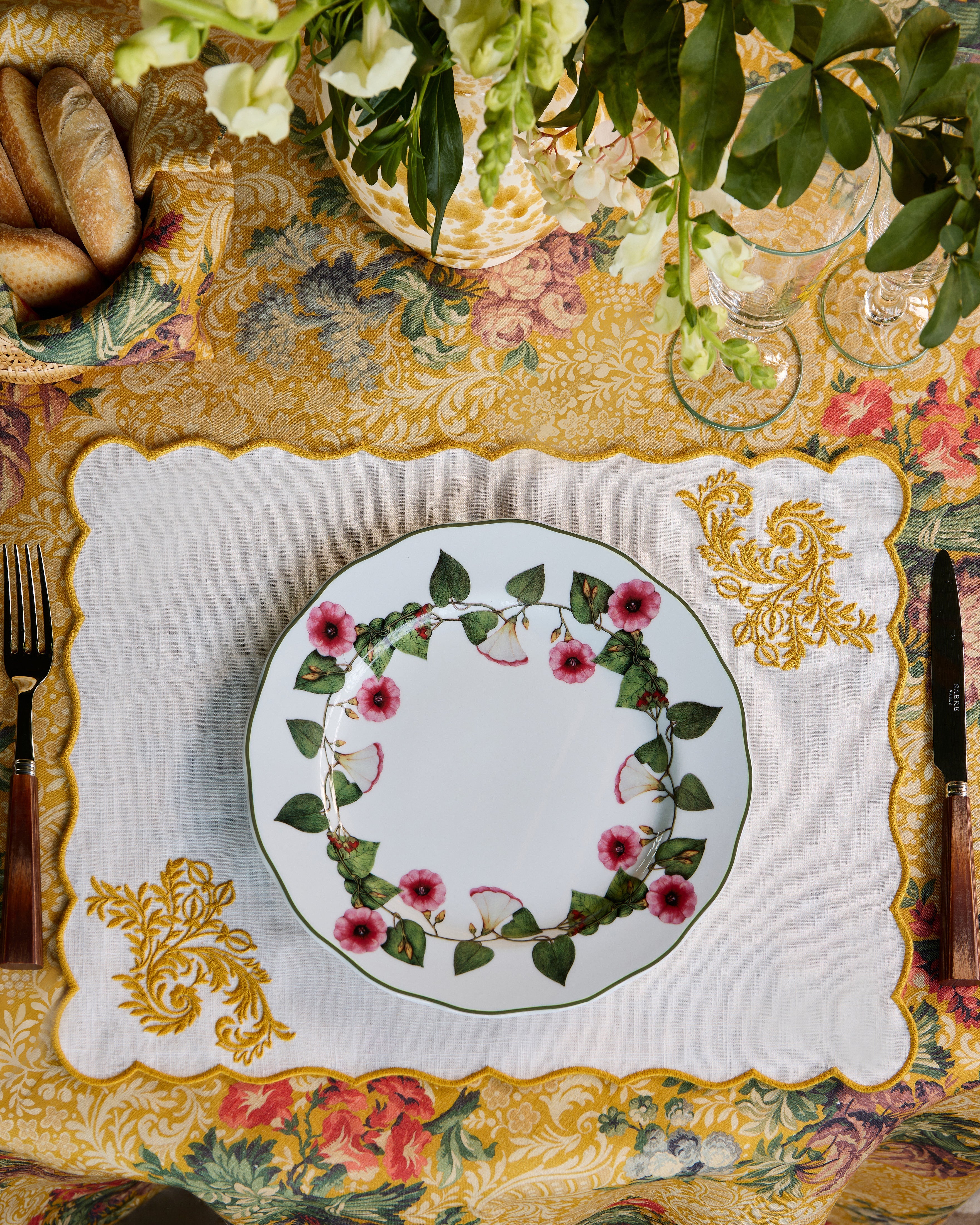 Ciclamino Porcelain Dinner Plate
