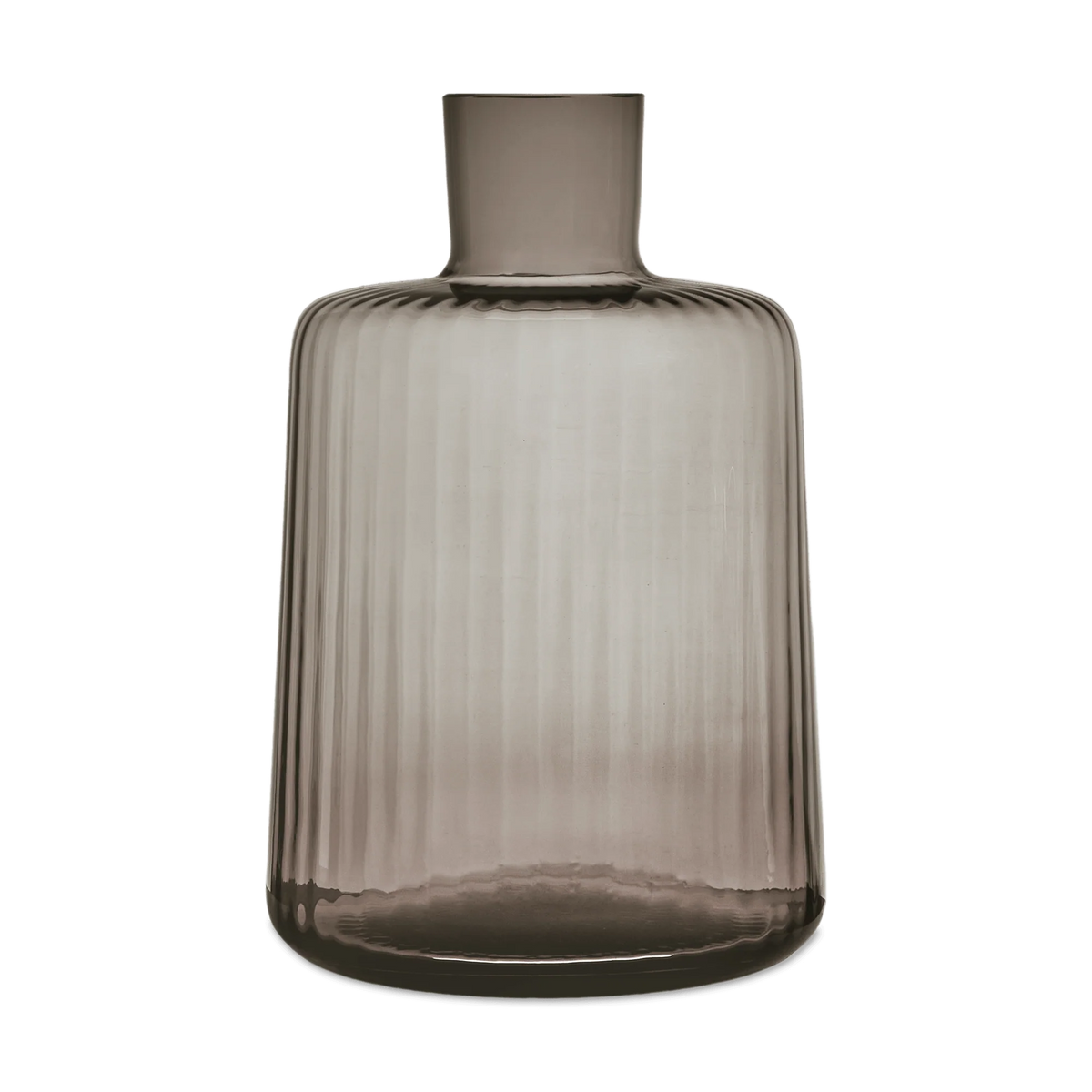 Low Carafe Pleat