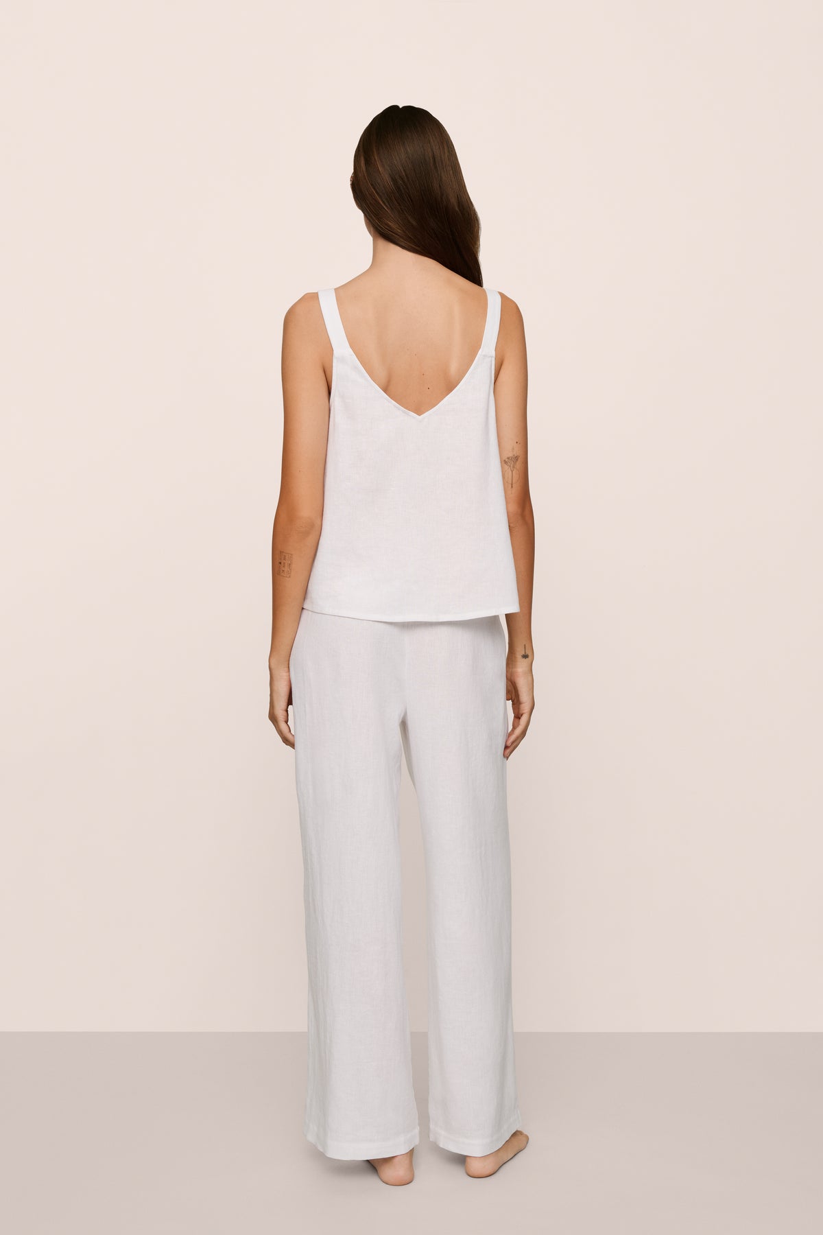 Linen Blend V Neck Cami in White