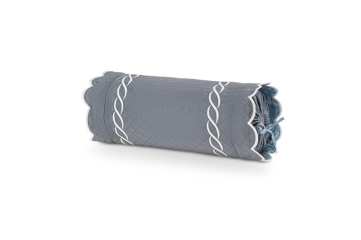 Classic Chain Scallop Matelassé Collection