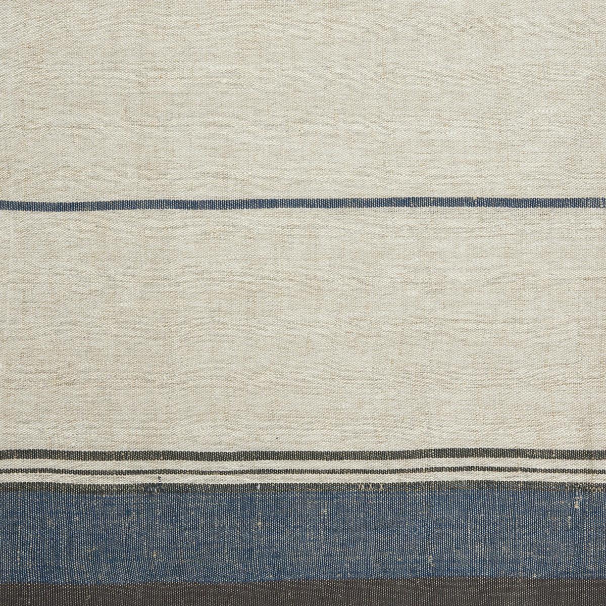 Eze 60x60 Tablecloth in Ivory & Blue