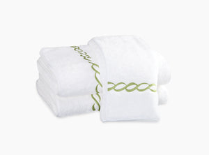Classic Chain Bath Collection