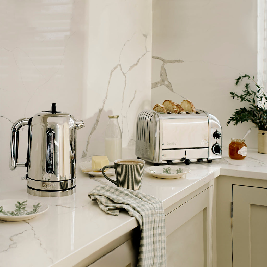4 Slot Classic Toaster in Polished Chrome