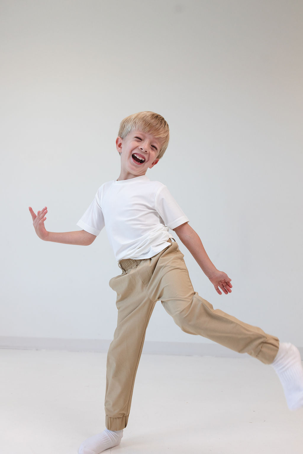 Dress Joggers in Khaki