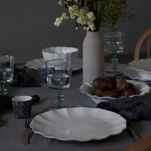 Rosa Collection Dinner Plates in White, Set of 6