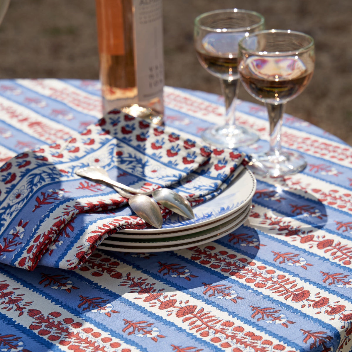 French Tablecloth Avignon Red & Blue