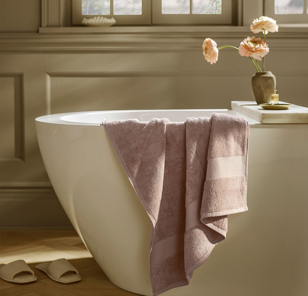 Plush Bath Sheet in Dusty Rose