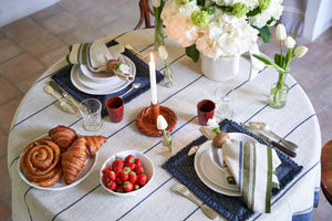 Eze 60x60 Tablecloth in Ivory & Blue