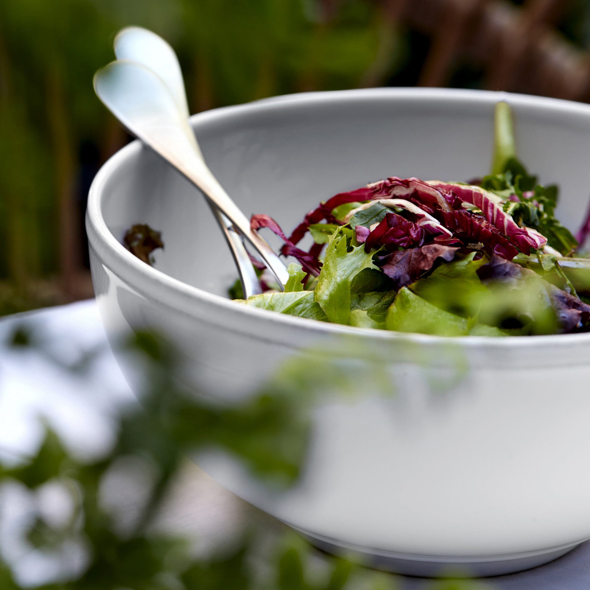 Friso Collection Serving Bowl 10" in White