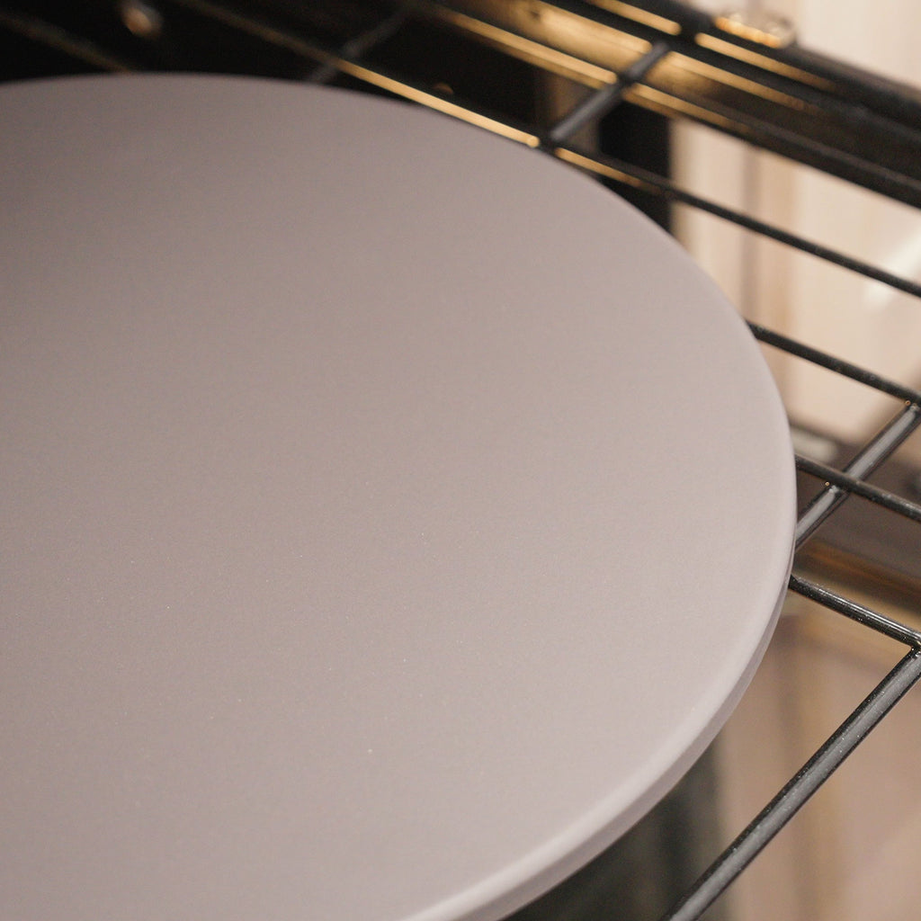 Glazed Cordierite Round Pizza Stone 16" in Grey