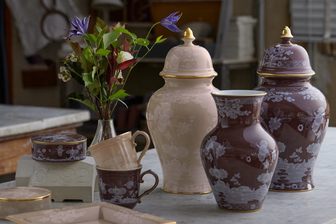 Oriente Italiano Ming Vase in Castagna