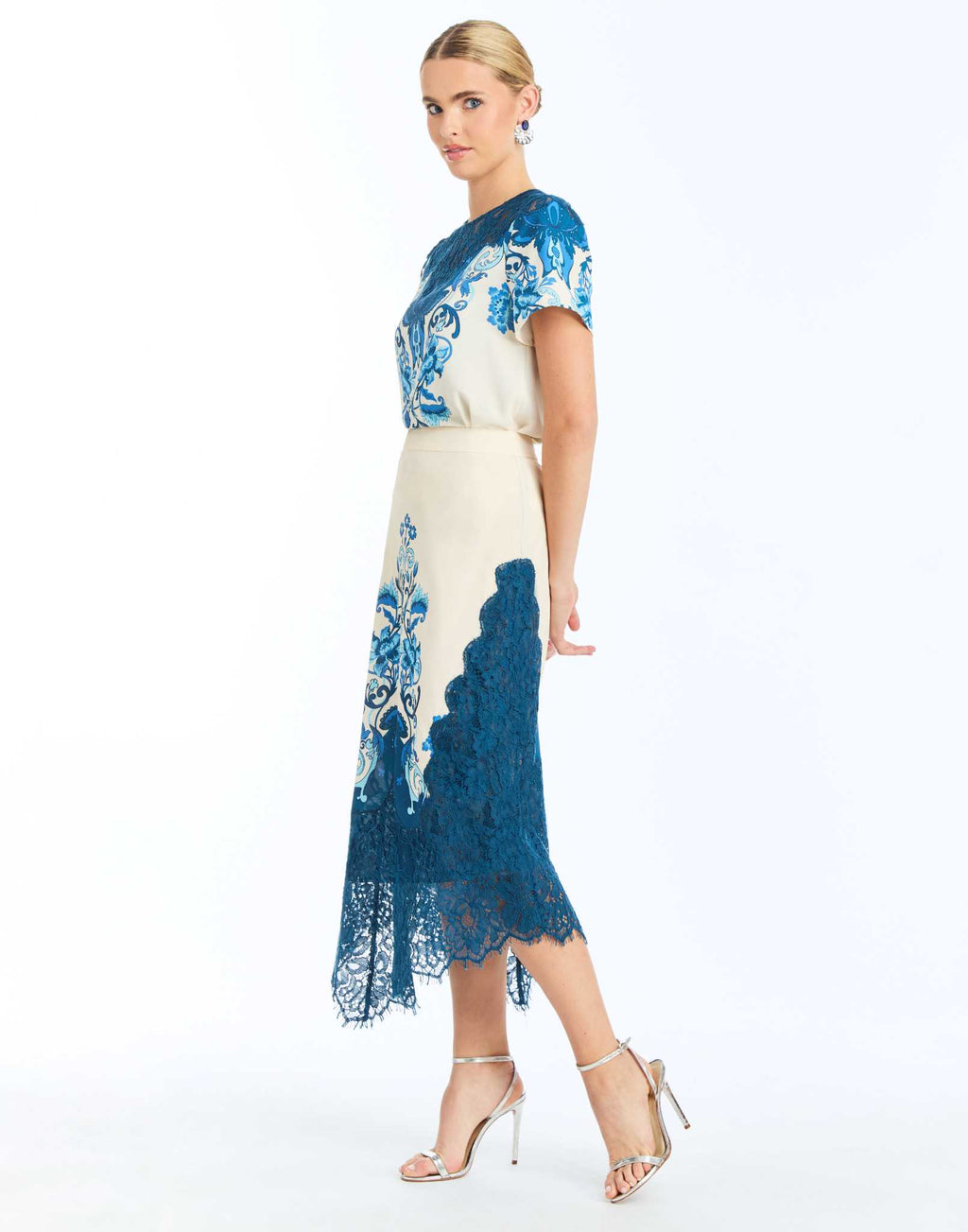 Gracie Lace Midi Skirt in Grotto Flourish
