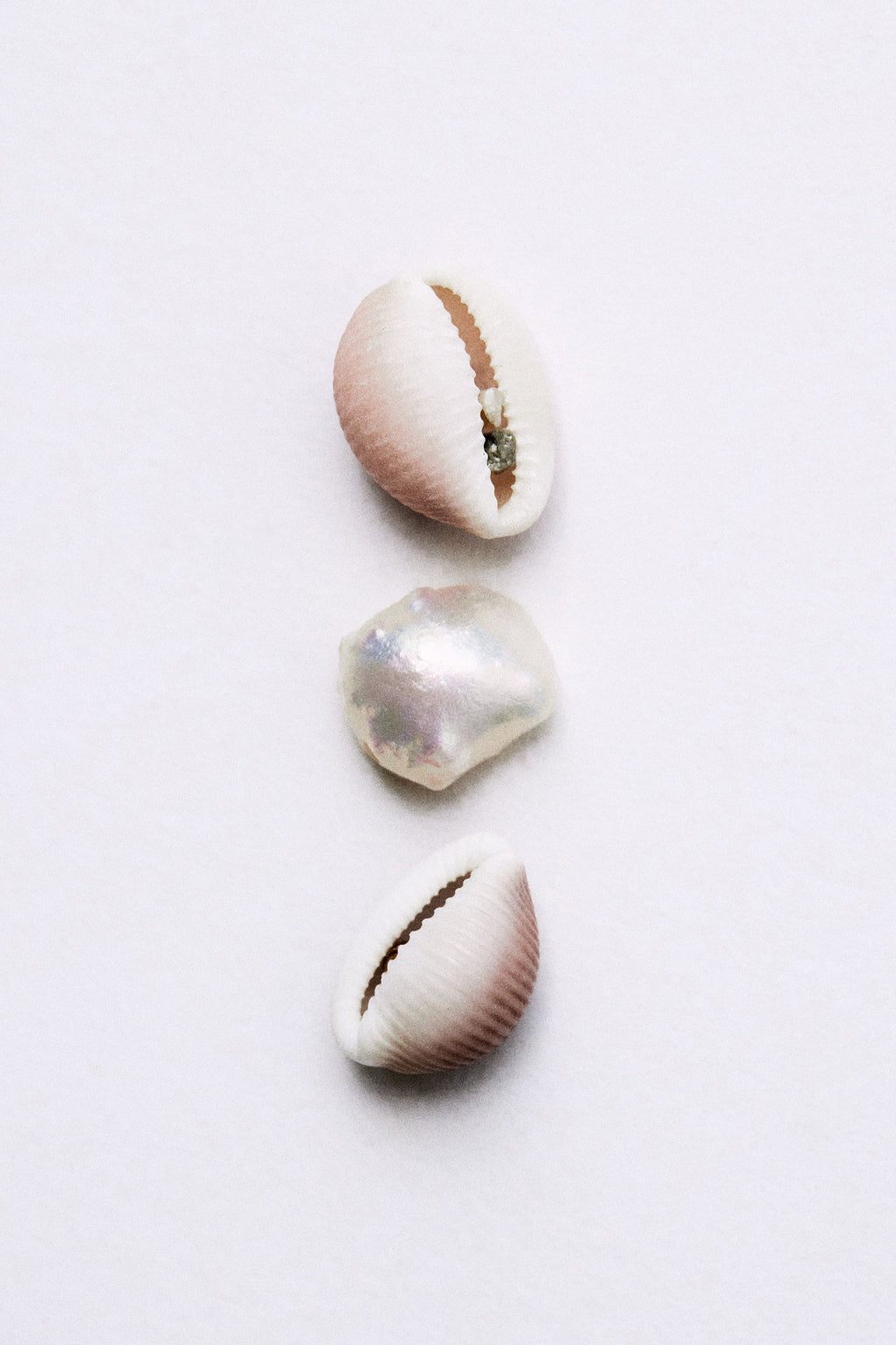 Moraimas Earrings, Short