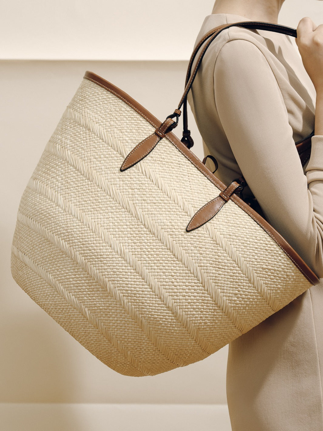#color_cognac-natural-fiber