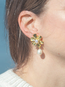 Flora Earrings in White